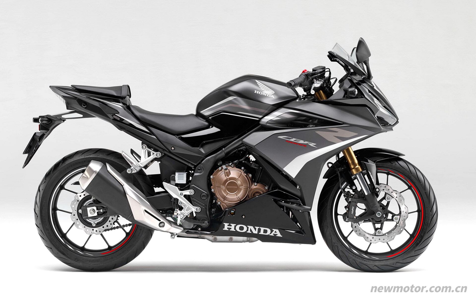 �¾�֮�䣺Honda �����װ汾�� CBR400R