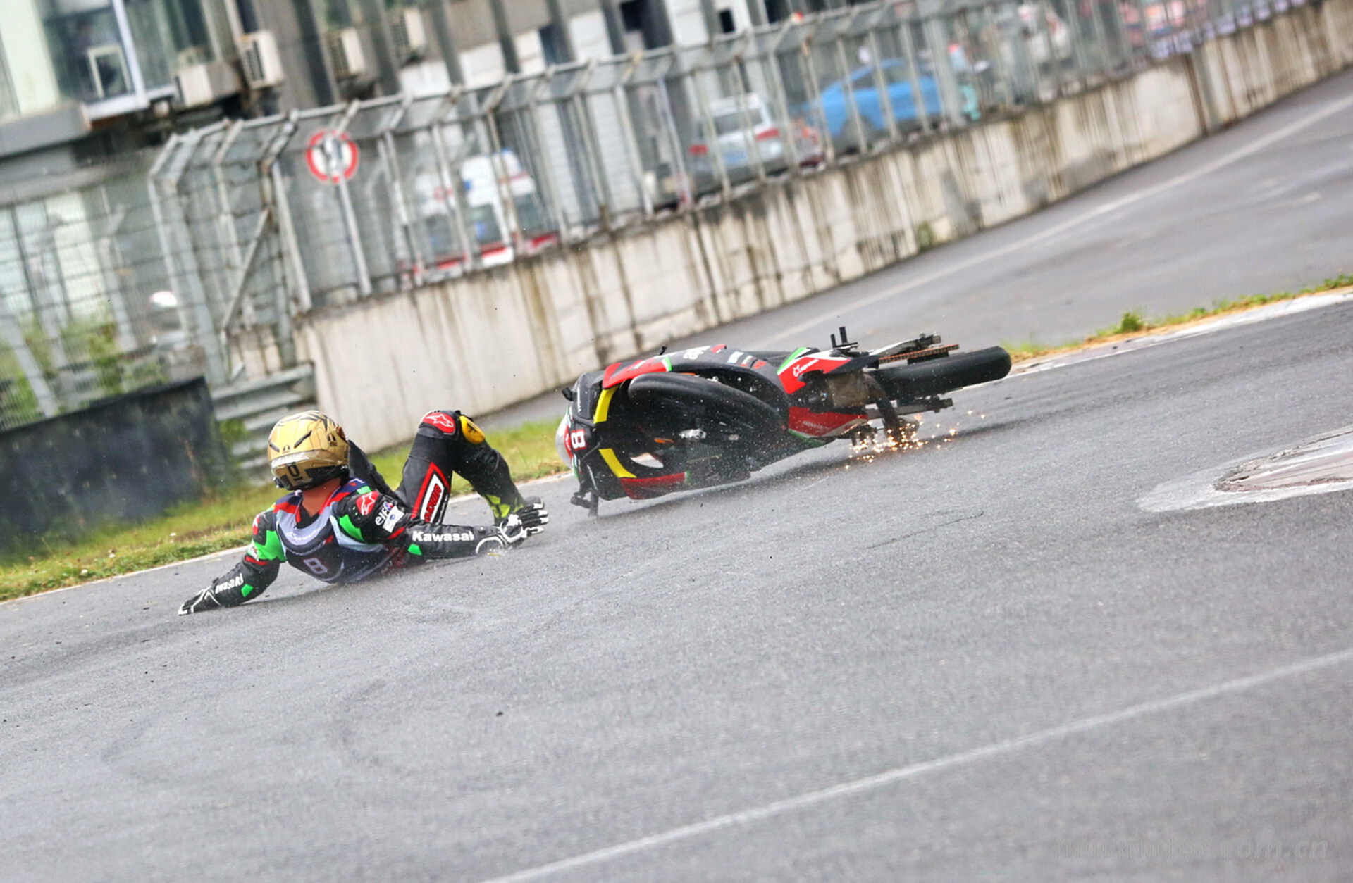 2022 aprilia GPR250R ͳһ������Ȧ�ټ�¼�ĵ�һ�غϽ���
