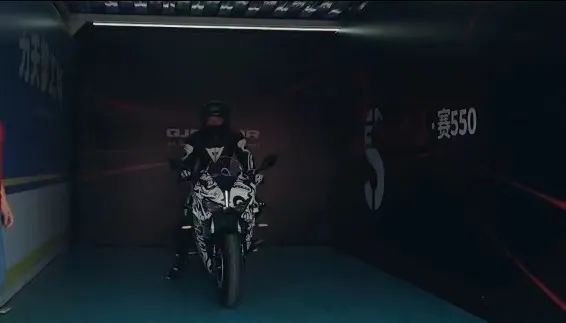 3����550�������ع⣬�ڸ�ʵ������