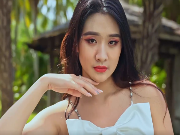 
����ӵ������ ��˼�ط��� ��ɫ������Ϯ