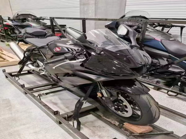  21��Сó�������CBR1000RR-R