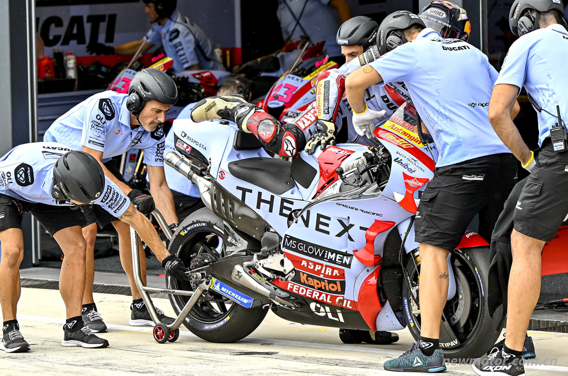 ������ҵ YOU-ALL��MotoGP ʥ����ŵվ����һ�ŷ���