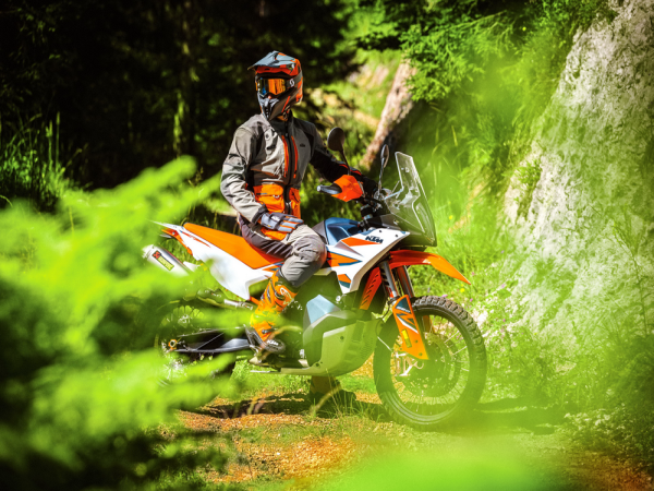 KTM&nbsp;2023&nbsp;��&nbsp;890&nbsp;Adventure&nbsp;R&nbsp;��