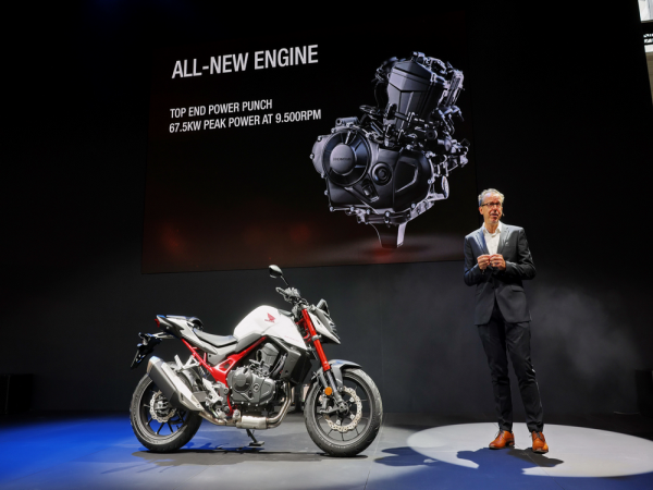 ���ʦ̸&nbsp;Honda&nbsp;CB750&nbsp;Hornet&nbsp;��