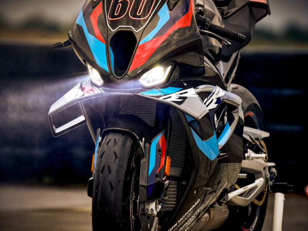 ����Ħ����&nbsp;M&nbsp;1000&nbsp;RR��M&nbsp;1000&nbsp;R