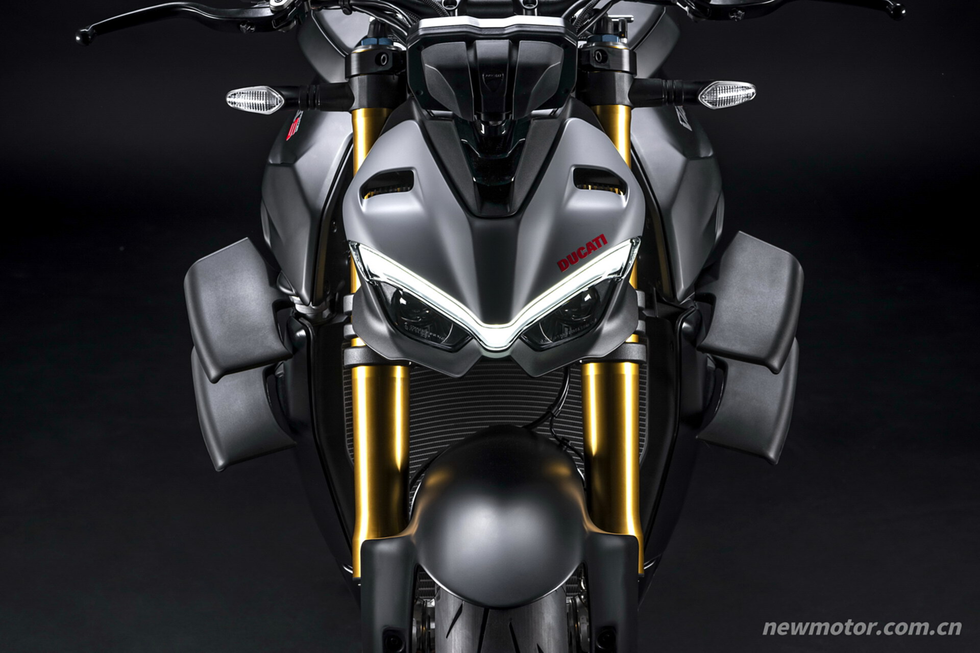�ſ��� 2023 Streetfighter V4 S ϸ�ڼ��