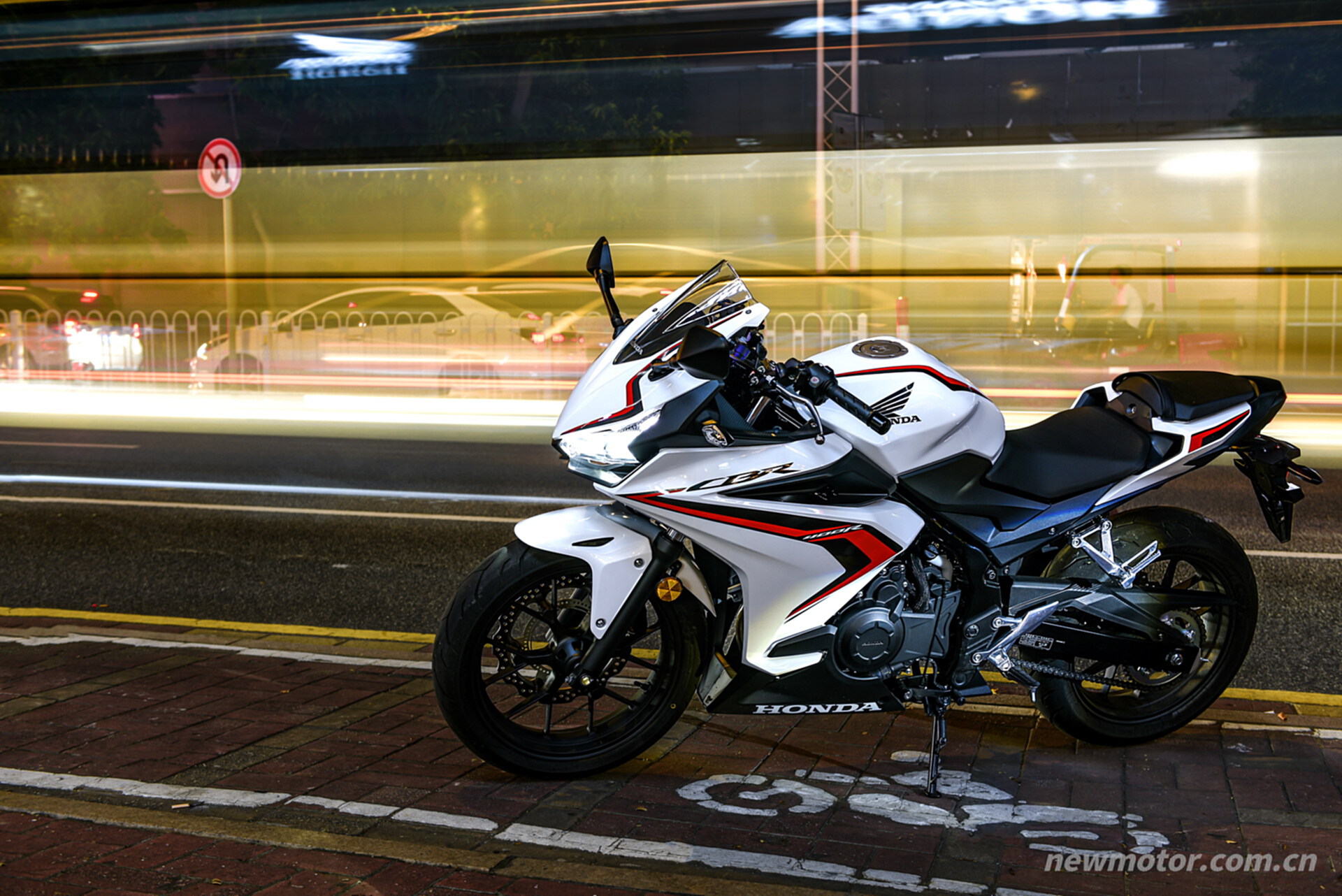 ����-���� 400 ƽ̨�������ۣ�CBR400R ���� 3000 Ԫ