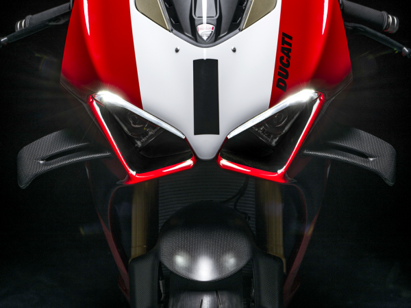 �ſ���&nbsp;2023&nbsp;Panigale&nbsp;V4&nbsp;R&nbsp;ϸ��