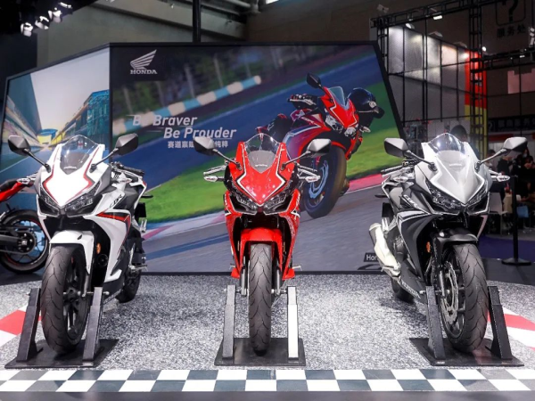 Honda������������Ħչ&nbsp;CBR400R��