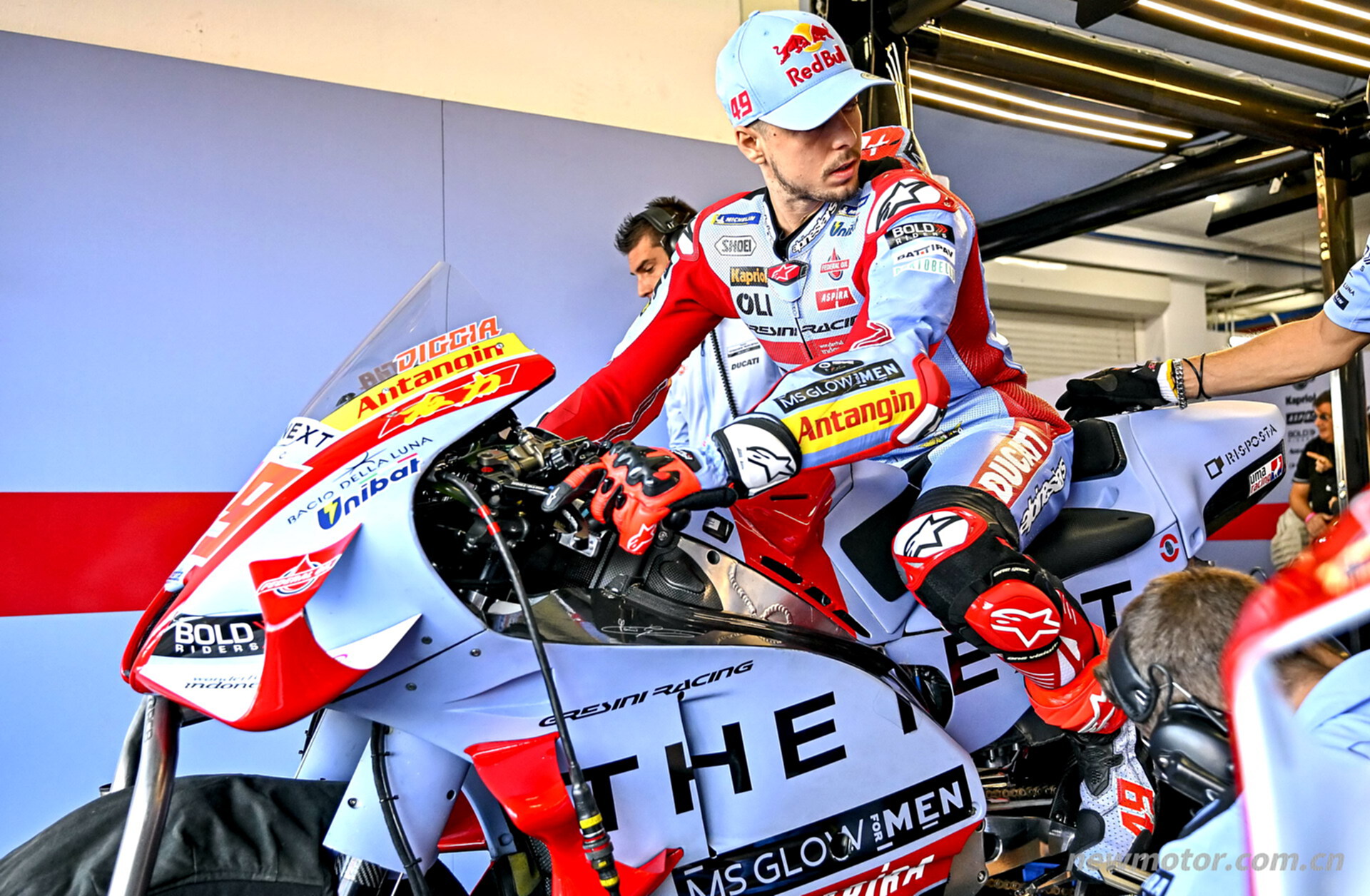 ������ҵ YOU-ALL��MotoGP ��������վ�ķ���ǰ��