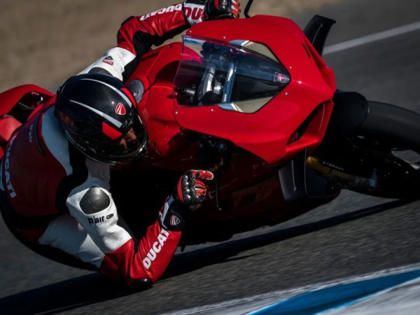 ��۵糸����Ducati&nbsp;Panigale&nbsp;V4