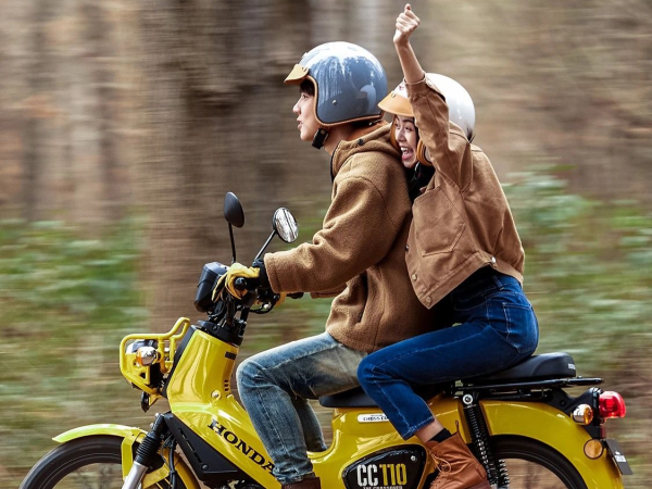 ��һС����&nbsp;��&nbsp;��Hondaһ��ȥ�Ÿ�