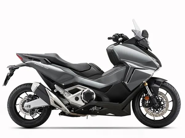 �����й� Honda DreamWing NSS750(2023&nbspDCT)