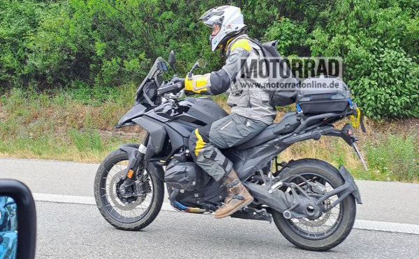 ����1300GS���ſ���DesertX����·